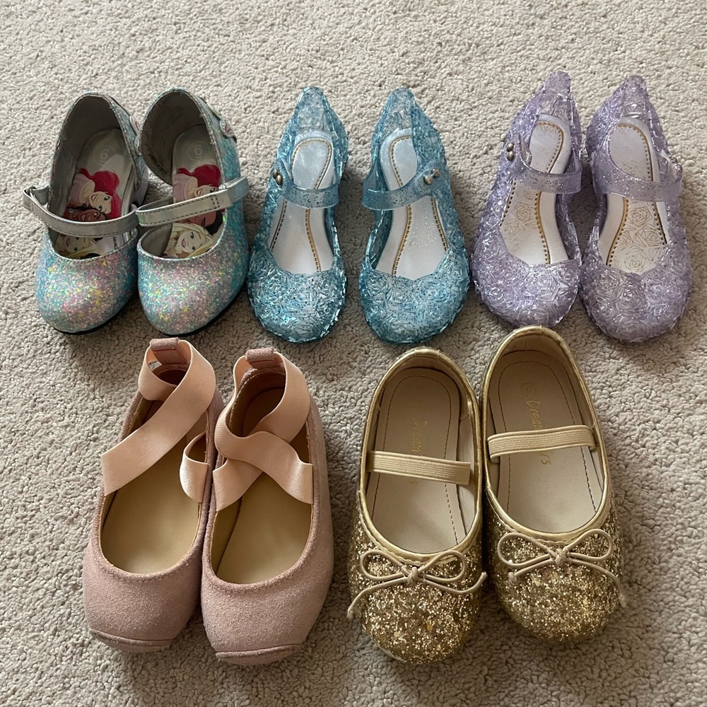 Lot of toddler 6 dress shoes